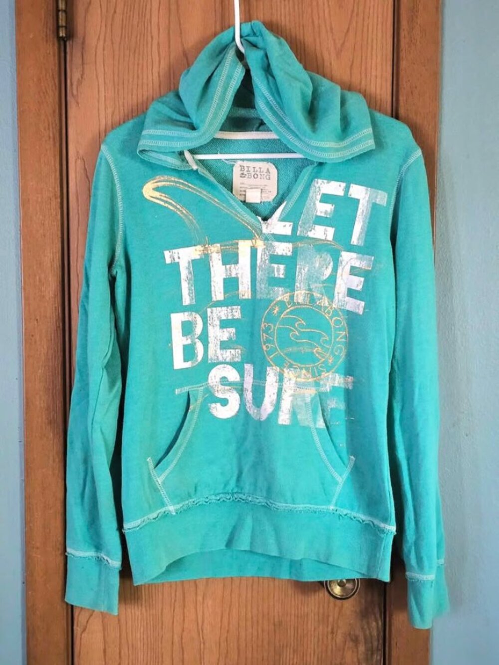 M Billabong Let There Be Sun Pullover Hoodie with Pockets - Has Spots